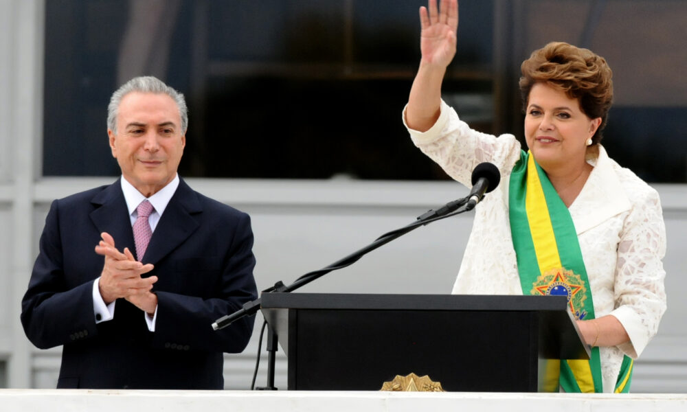 Dilma Rousseff receberá R$ 100 mil por perseguição política