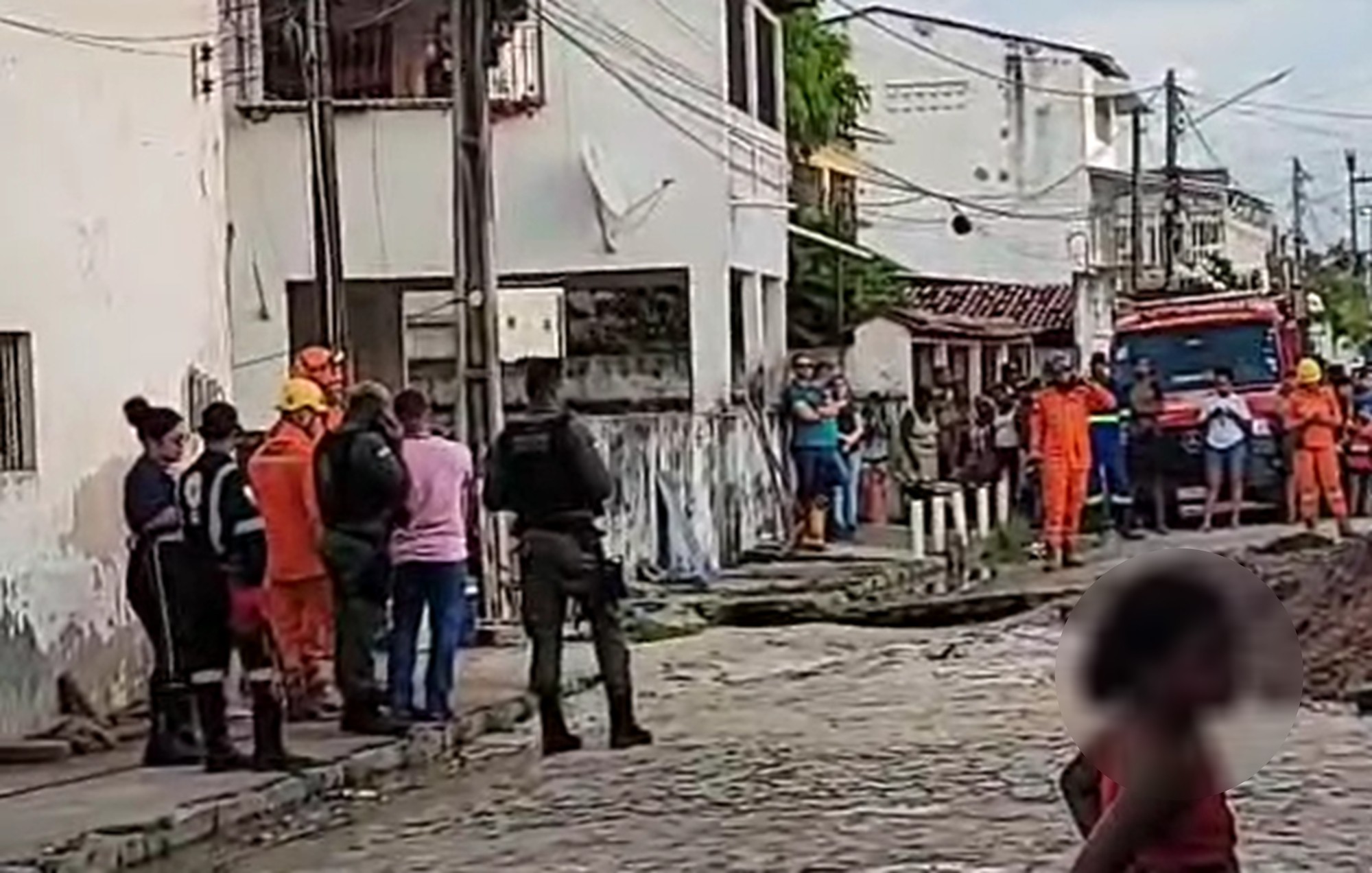 Trabalhador morre soterrado em buraco de lama em Itamaracá