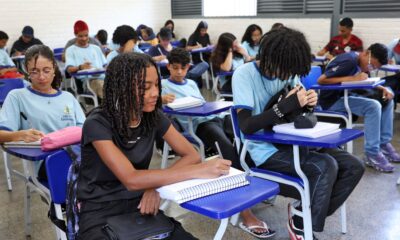 Estudantes do Programa Pé-de-Meia Recebem Nova Parcela de Incentivo