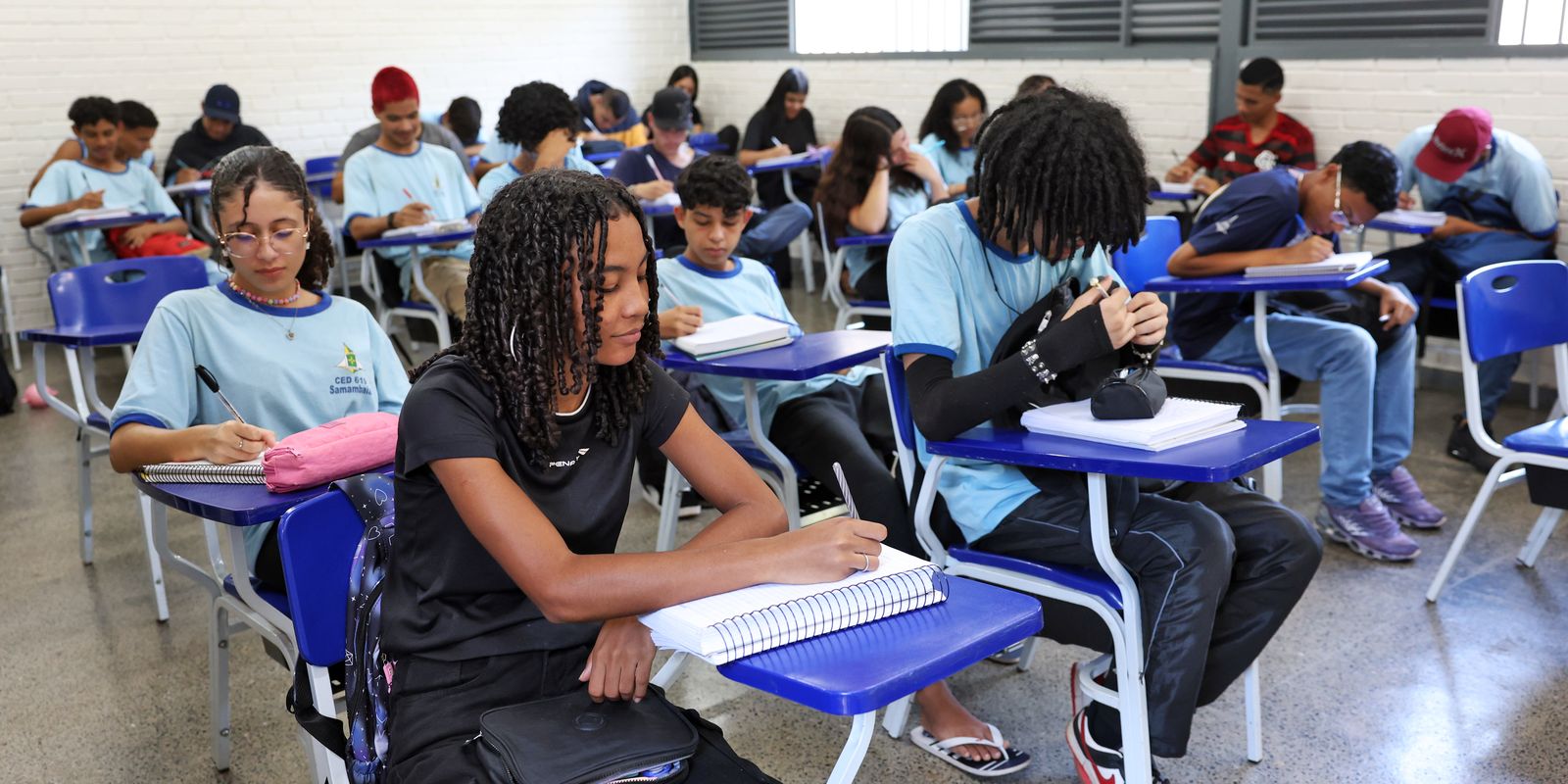 Estudantes do Programa Pé-de-Meia Recebem Nova Parcela de Incentivo