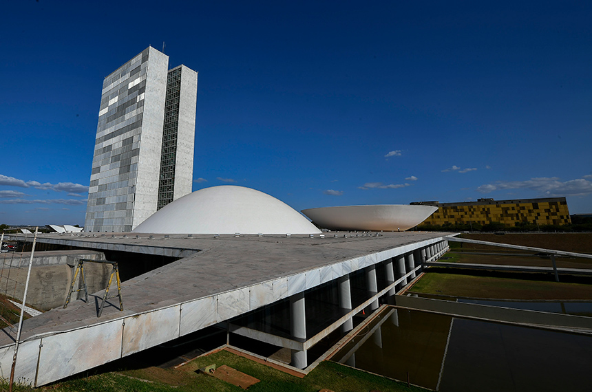 Pendências Orçamentárias: O Parlamento Retorna com a Votação da LDO