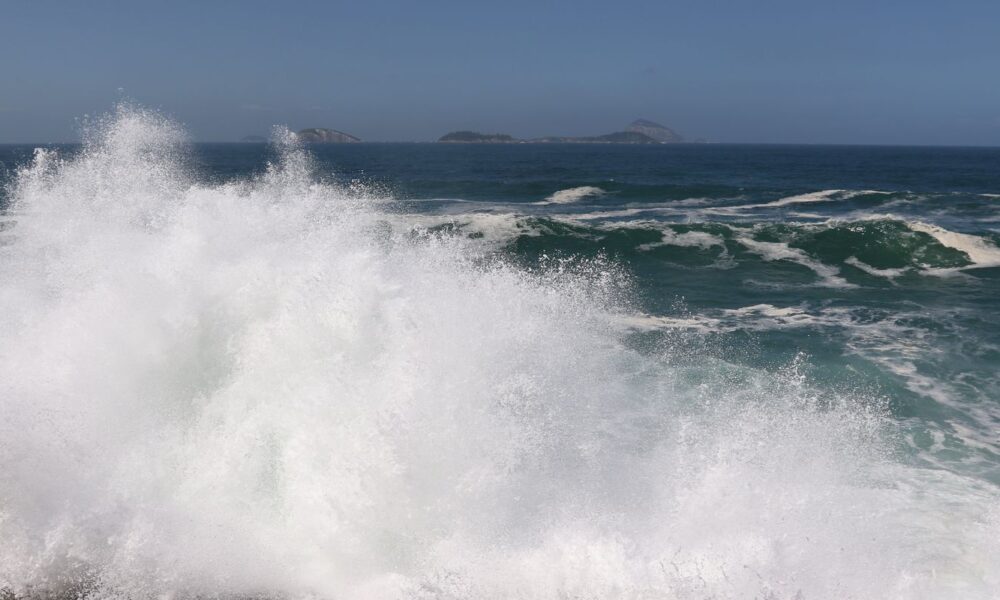 Marinha Alerta para Ressaca no Rio de Janeiro