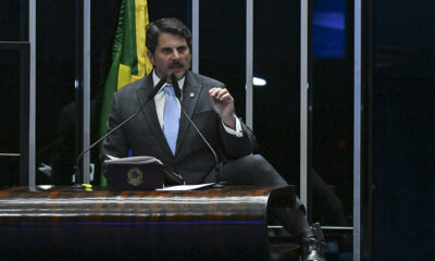 Senador Marcos do Val Denuncia Violação de Direitos Constitucionais em Pronunciamento no Senado