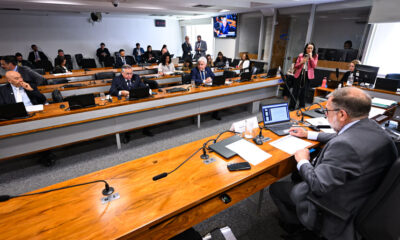 Comissão de Ciência e Tecnologia Aprova Projeto Sobre Educação Científica