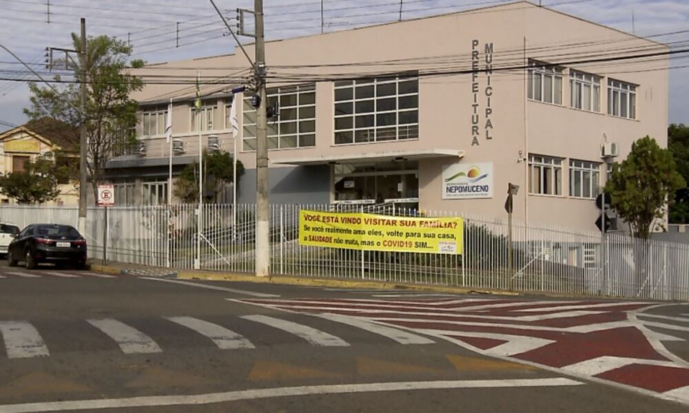 Clínica Social Enfrenta Desafios Financeiros para Regularização