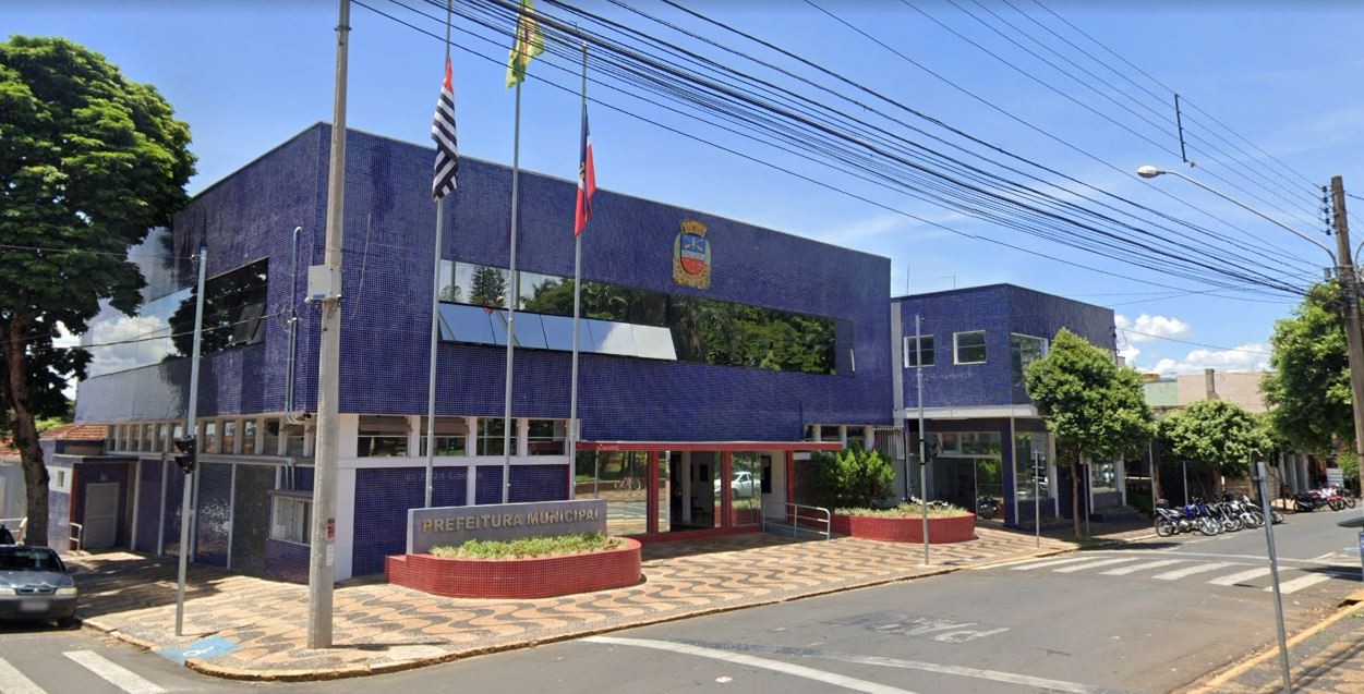 Decisão Judicial Autoriza Ressarcimento de Vencimentos a Ex-Servidora