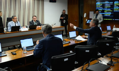 Projeto de Lei Busca Aumentar Transparência em Comunicações de Planos de Saúde