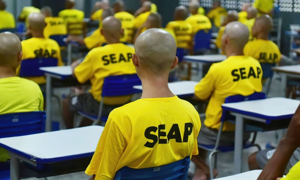 Inep Conclui Aplicação do Exame Nacional para Certificação de Competências de Jovens e Adultos