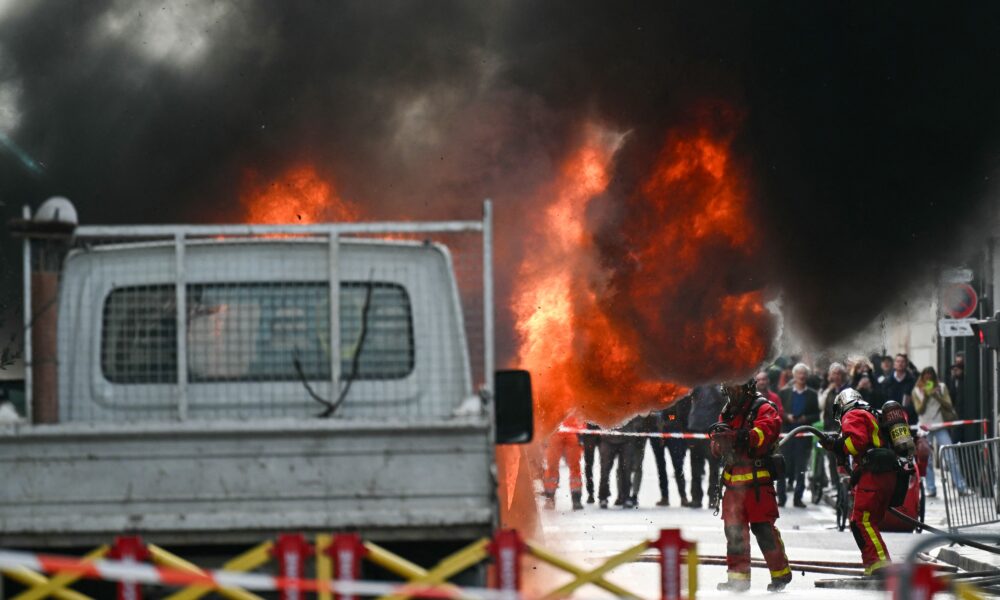 Macron Convoca Lecornu para Retomar Negociações com Partidos de Oposição