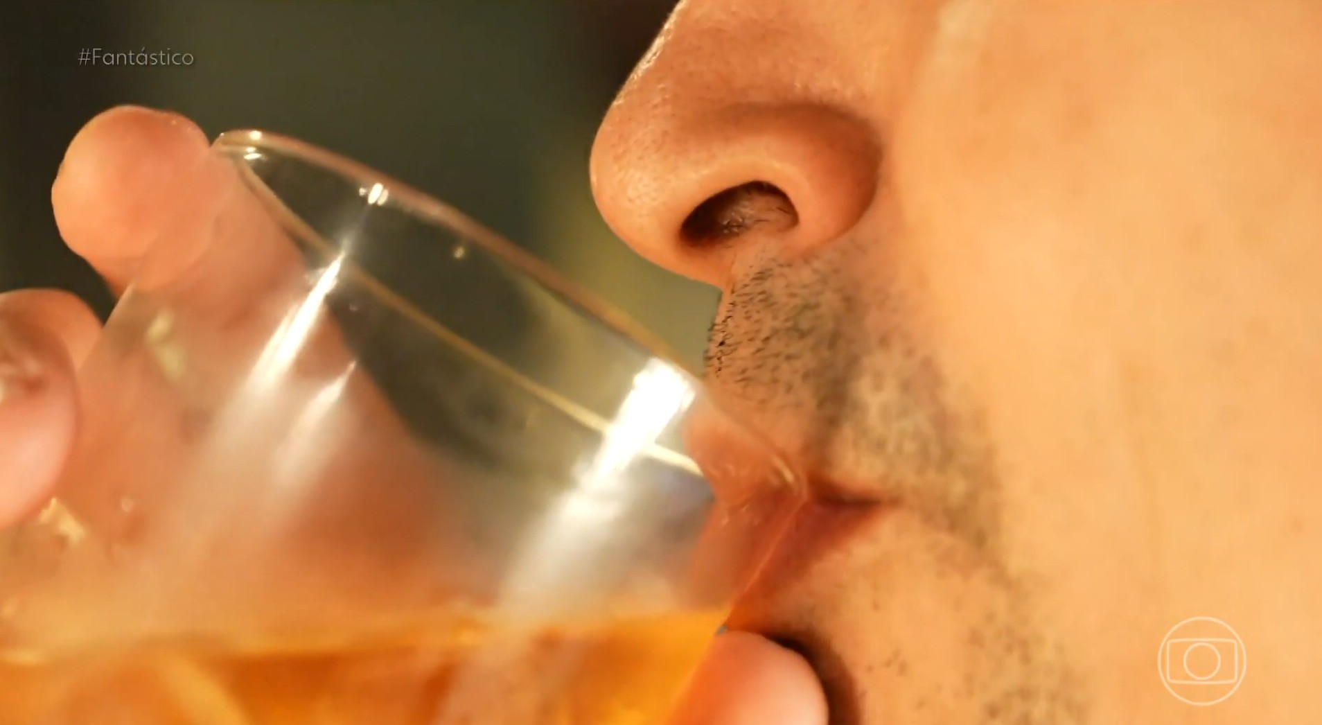 Metanol: A Perigosa Substância em Foco