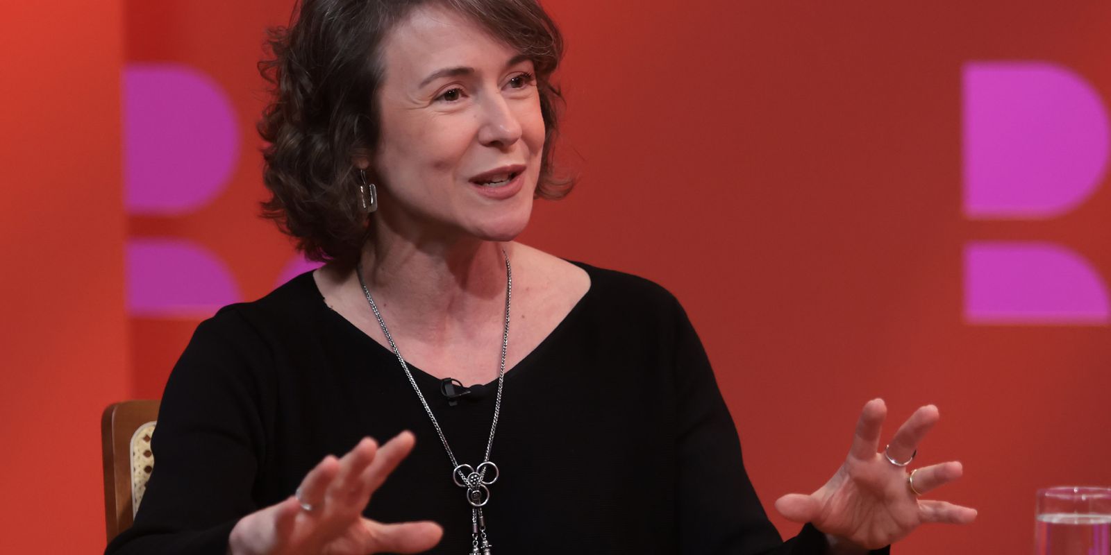 Arlene Clemesha Analisa a Situação Crítica na Faixa de Gaza no Programa DR com Demori