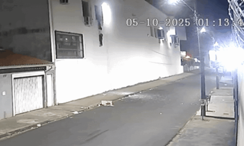 Incidente em Supermercado é Registrado por Câmeras de Segurança