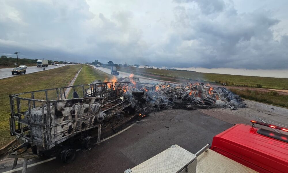 Incêndio Em Carretas Mobiliza Corpo de Bombeiros: O Que Aconteceu