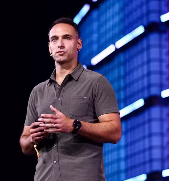 Visa lança agente de inteligência artificial para criadores de conteúdo no Web Summit Lisboa 2025