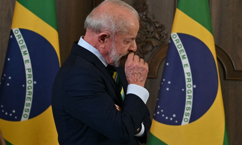 Crise Fiscal no Terceiro Mandato de Lula: Análise do Ipea e da IFI