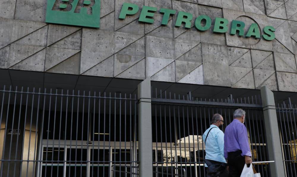 Petrobras Anuncia Novo Programa de Desligamento Voluntário para Aposentados