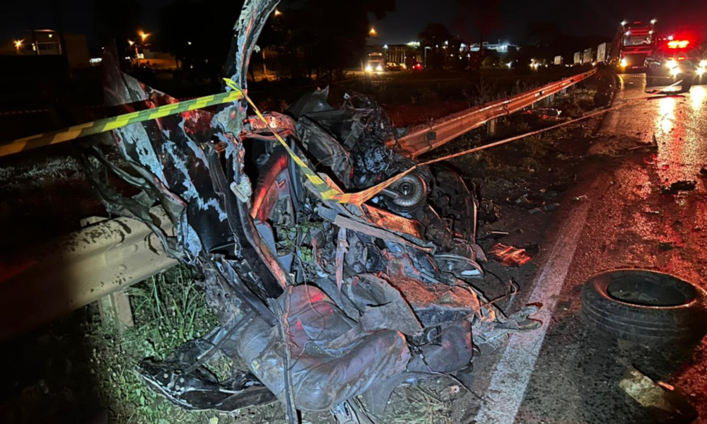 Acidente Fatal na BR-262: Carro Parte ao Meio em Colisão Tragédia em Três Lagoas