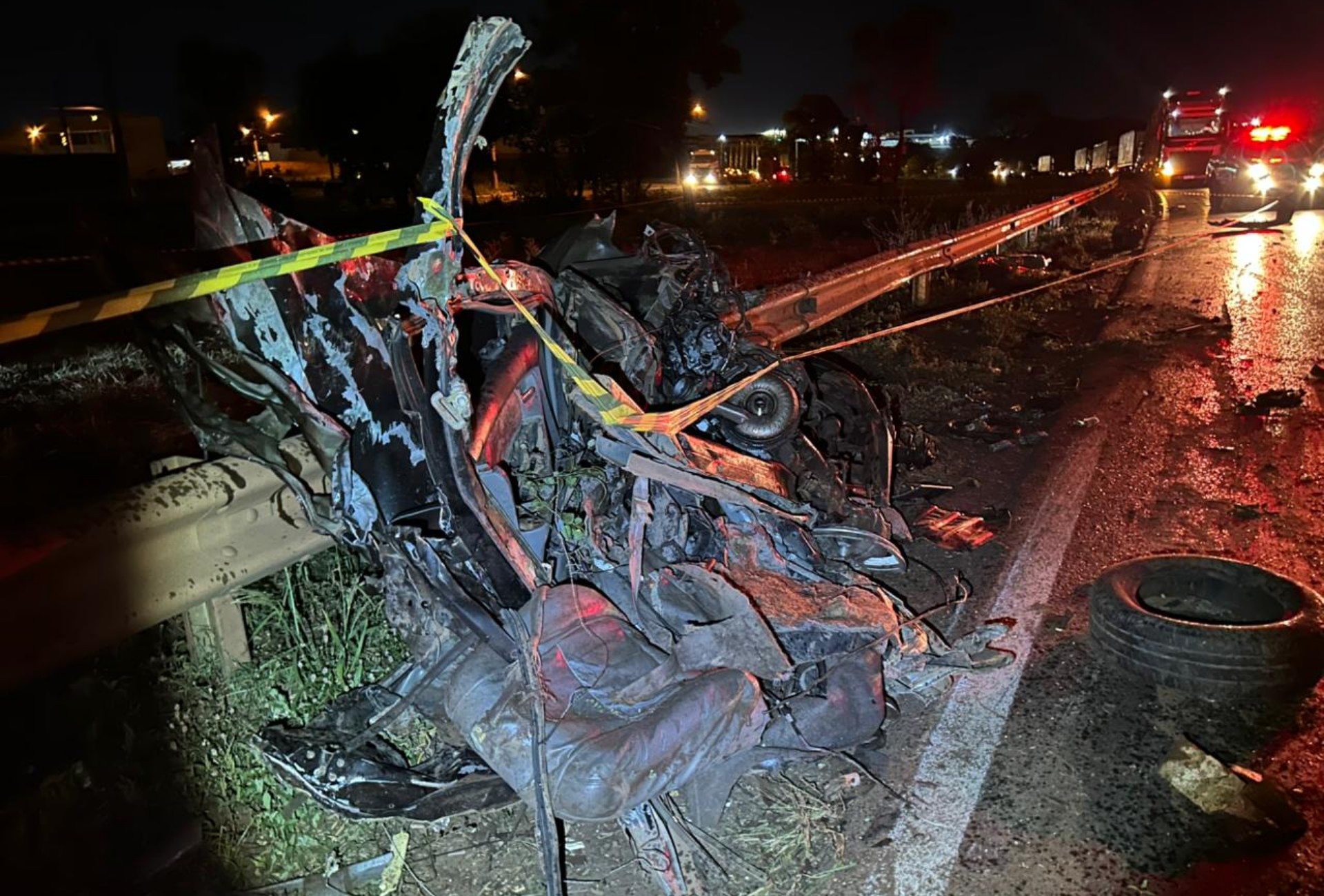 Acidente Fatal na BR-262: Carro Parte ao Meio em Colisão Tragédia em Três Lagoas