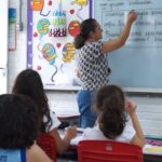 Isenção de IR para professores com até R$ 10 mil é proposta