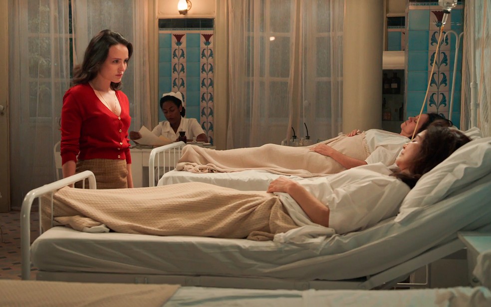 Dramatic Turn in Êta Mundo Melhor!: Estela Confronts a Deep Family Crisis