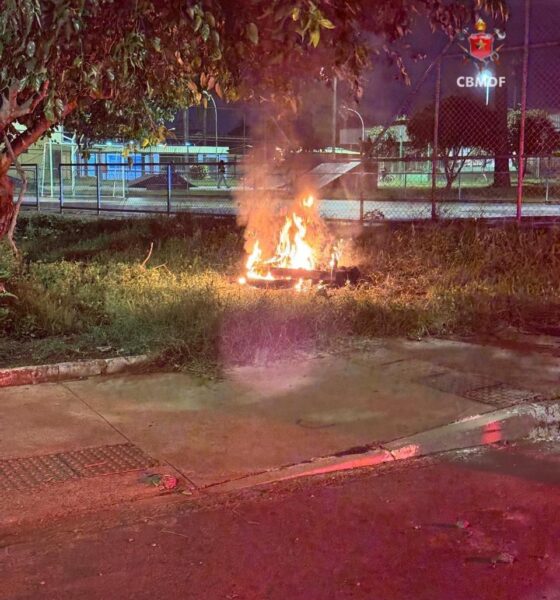 Incêndio de Motocicleta em Recanto das Emas: Corpo de Bombeiros Controla Chamas