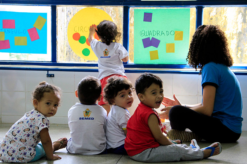 Professores da Educação Infantil Reconhecidos como Profissionais do Magistério