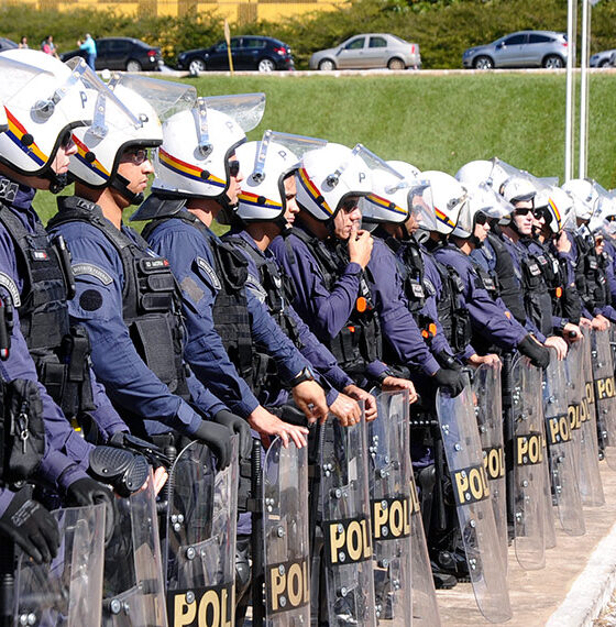 Lula Veta Projeto de Limite de Idade para Concursos de Policiais e Bombeiros
