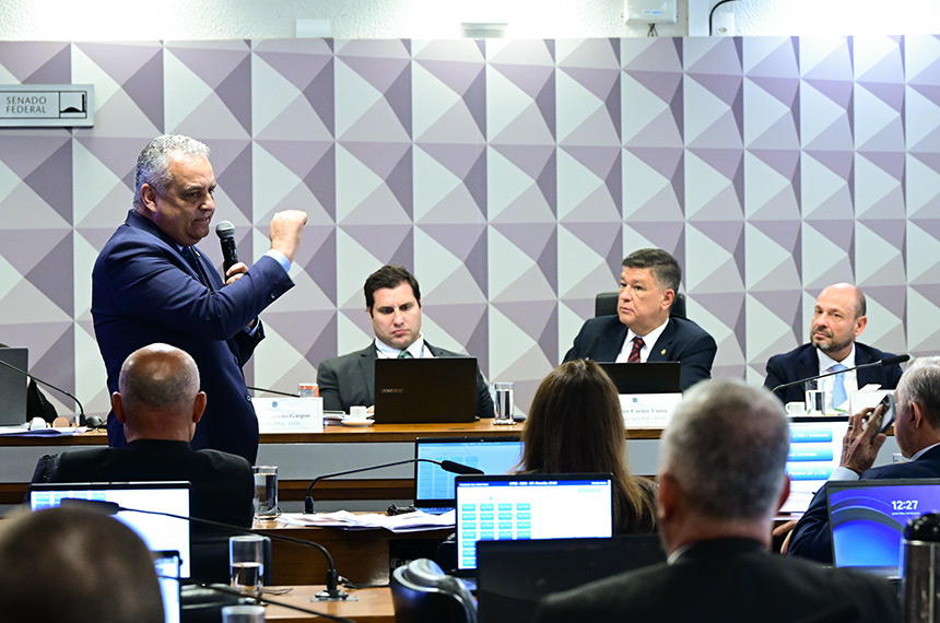 Irregularidades em Empréstimos Consignados: CPMI do INSS Alerta para Rombo Financeiro