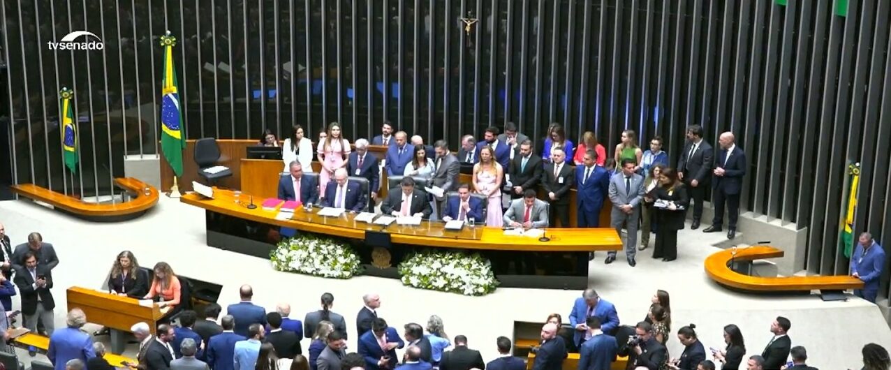 Governo Avança em Proposta para Alterar Escala de Trabalho 6x1