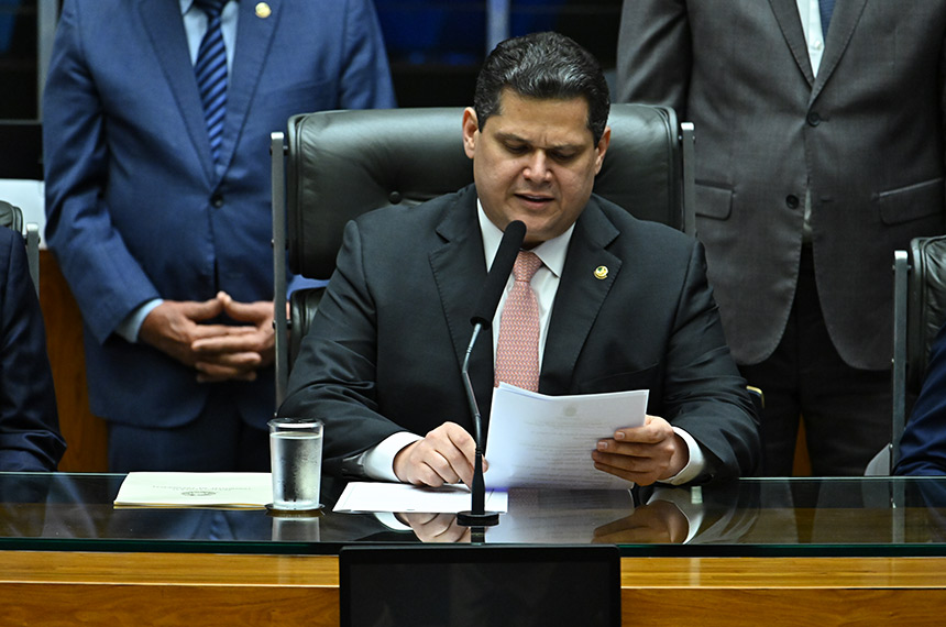 Presidente do Senado Destaca Compromisso com o Povo Brasileiro na Abertura do Ano Legislativo de 2026